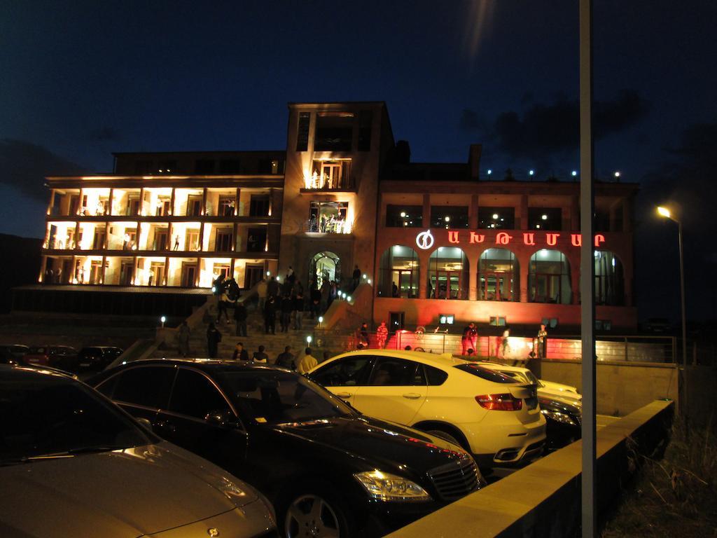 Akhtamar Hotel Cjsc Arzakan Exterior foto