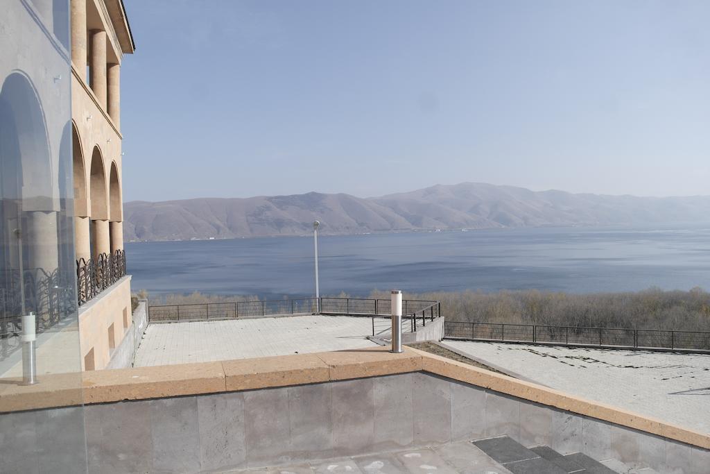 Akhtamar Hotel Cjsc Arzakan Exterior foto