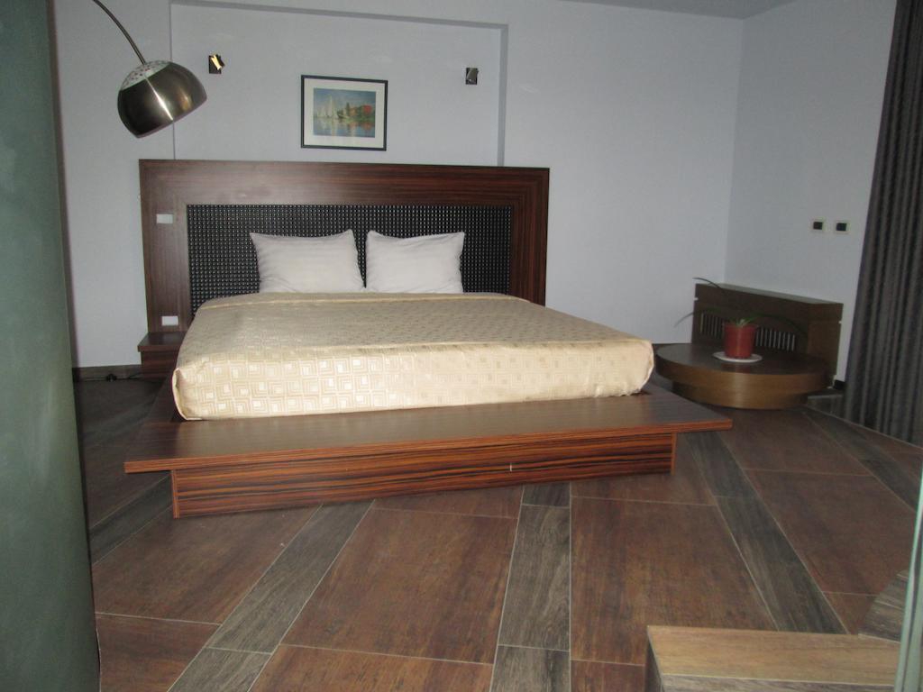 Akhtamar Hotel Cjsc Arzakan Quarto foto