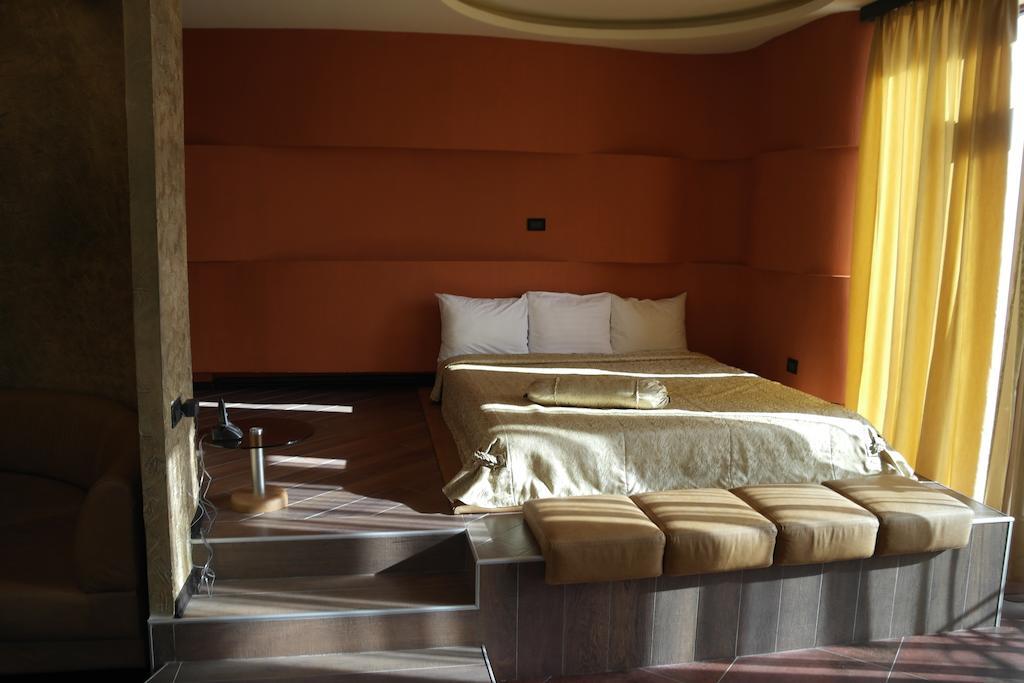 Akhtamar Hotel Cjsc Arzakan Quarto foto