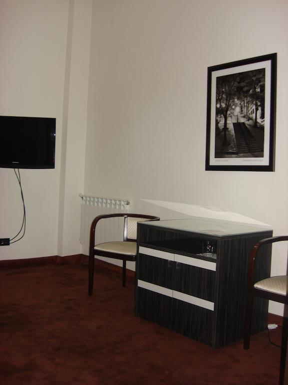 Akhtamar Hotel Cjsc Arzakan Quarto foto