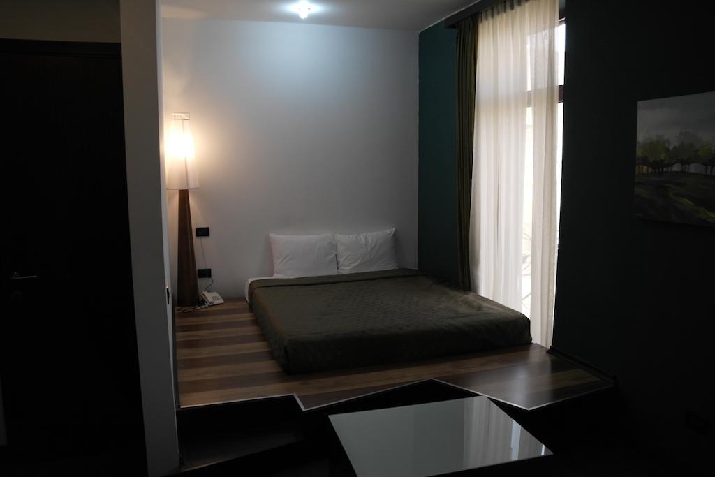 Akhtamar Hotel Cjsc Arzakan Quarto foto